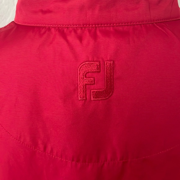 FOOTJOY Red Golfing Pullon Vest, Size Large - Picture 6 of 10
